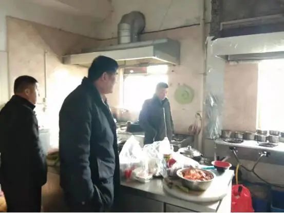 郓城县随官屯镇四举措抓好冬季大气污染防治工作