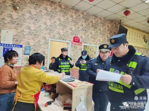 商河城管直属中队开展餐饮行业油烟净化设备检查行动