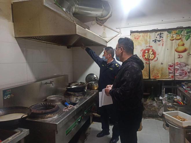 济阳街道安装餐饮净化装置安装率达100%