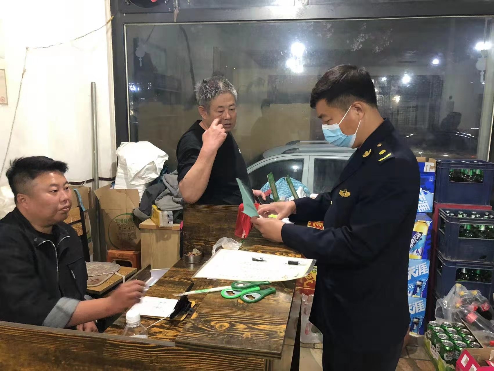 昌黎县城市管理综合行政执法局开展餐饮门店油烟排放专项治理行动