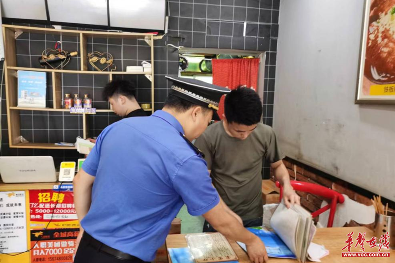 陈家湖社区开展餐饮油烟治理工作