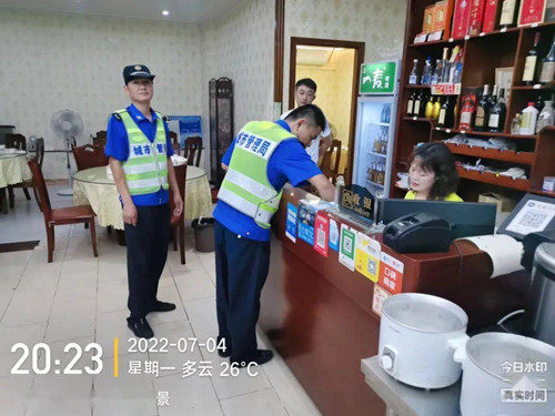 南安市城市管理综合执法大队市容中队开展餐饮店油烟污染情况专项整治