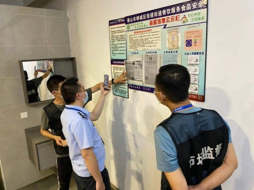 张槎街道开展夜间餐饮油烟整治联合执法行动