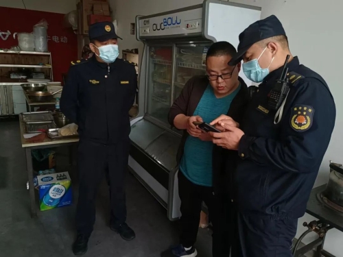 十六里河街道办事处三举措开展餐饮油烟污染专项整治行动