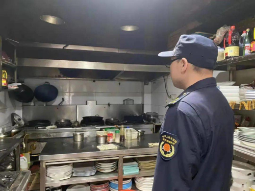蚌山区城管局四举措推进餐饮油烟污染治理