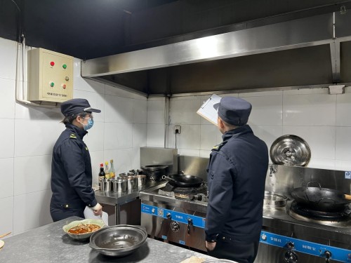 杏花村街道开展餐饮业油烟污染专项整治行动