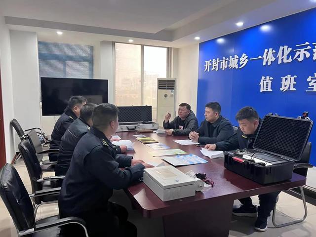 杞县城管局一行到开封示范区城管局交流油烟管理经验