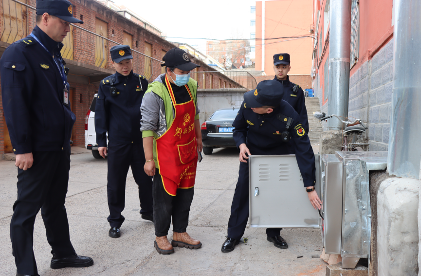 乌市城市管理综合执法局加大餐饮服务行业油烟及噪声污染整治力度