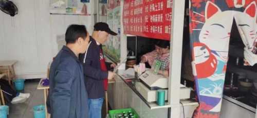 太康东路街道开展辖区餐饮油烟治理工作