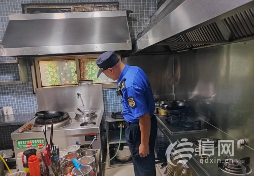 北宅街道开展餐饮油烟污染整治行动
