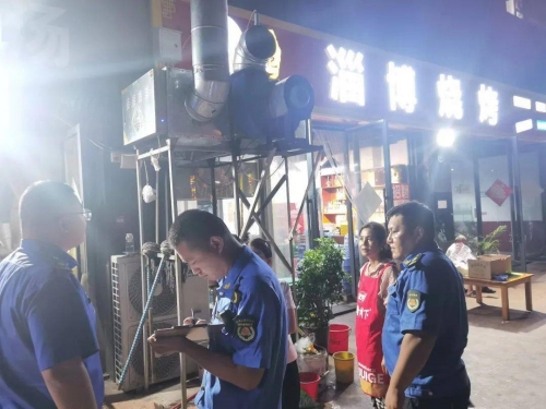 单县综合行政执法局开展城管领域环保突出问题专项整治行动