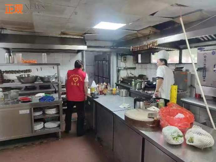 紫荆路街道三举措开展餐饮业油烟污染治理工作