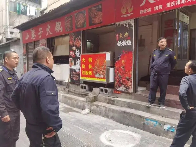 永顺县城市管理和综合执法局开展餐饮油烟整治行动