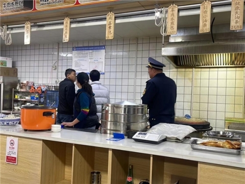 圃田乡多部门联合开展餐饮油烟专项整治活动