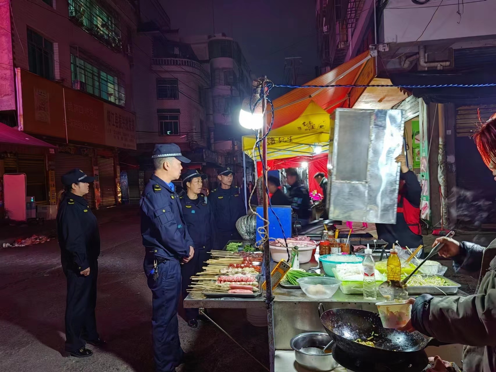 榕江县综合行政执法局四举措推进餐饮油烟污染治理