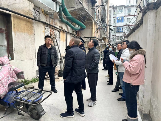 科技社区召开沿街餐饮商铺清洁油烟问题会议