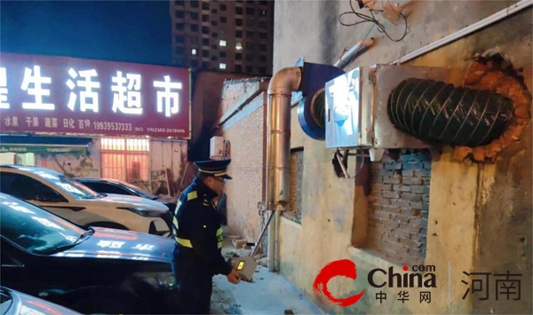 驻马店开发区城市管理局开展辖区内餐饮企业油烟抽查整治行动