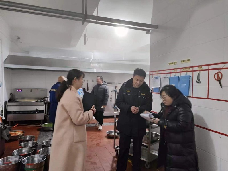 前程办事处开展辖区内餐饮饭店巡查检测