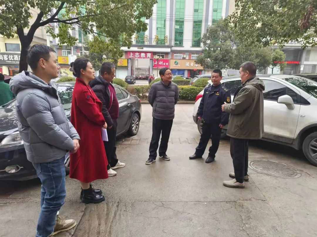 安庆市生态环境局局长唐琪虎到岳西县调研督导餐饮油烟问题整改工作