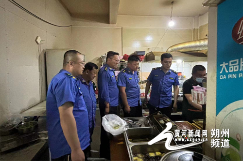 应县多措并举辖区烧烤油烟整治专项行动