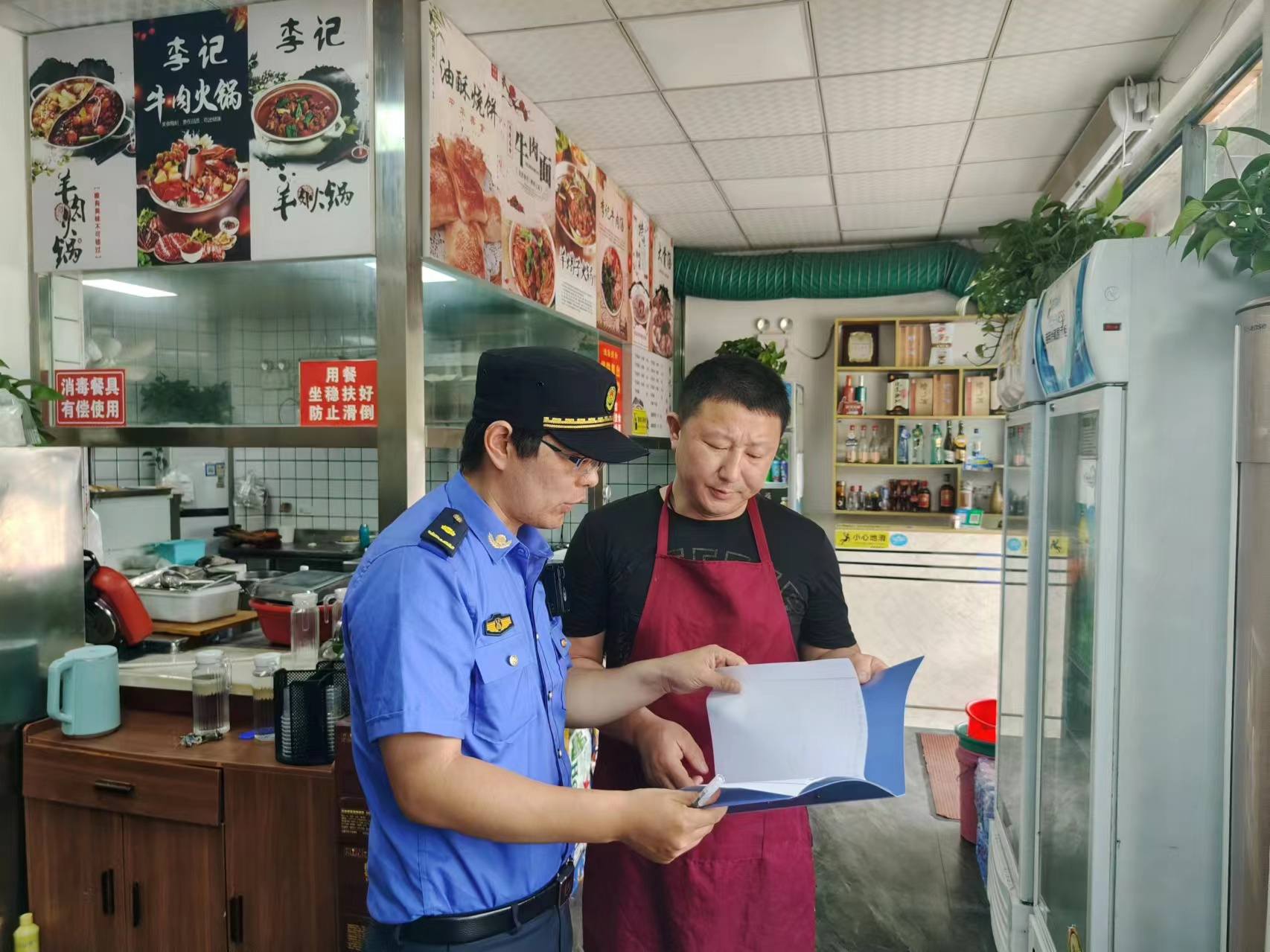 八公山区城管局开展辖区内餐饮门店服务管理再度升级