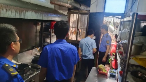 北岸区多部门联合开展餐饮油烟扰民整治行动