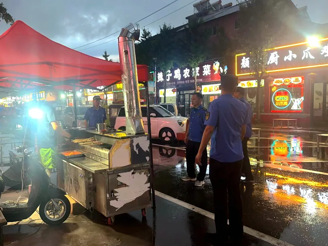 马兰屯镇开展餐饮油烟污染专项整治行动